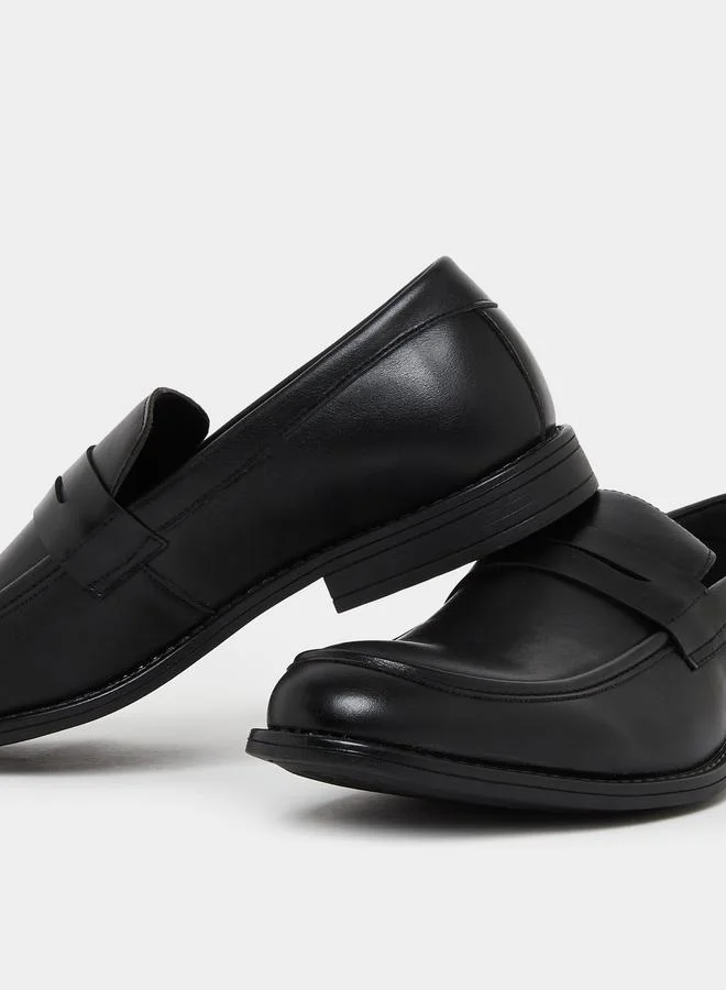 Styli Men Black Slip-On Penny Loafers